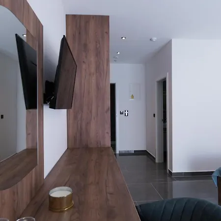 Belvedere A&e Velika Kladusa