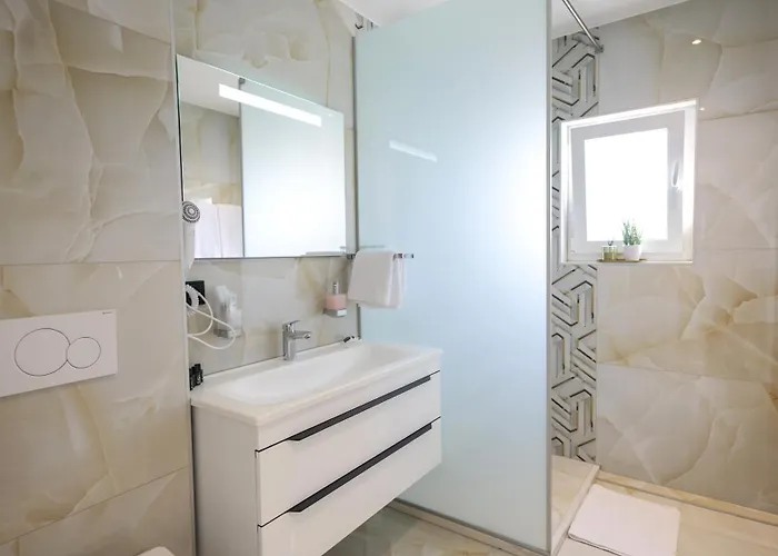 Belvedere A&e Отель Велика-Кладуша